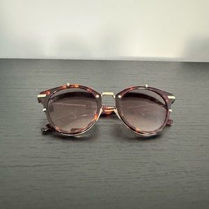 Carolina lemke sunglasss